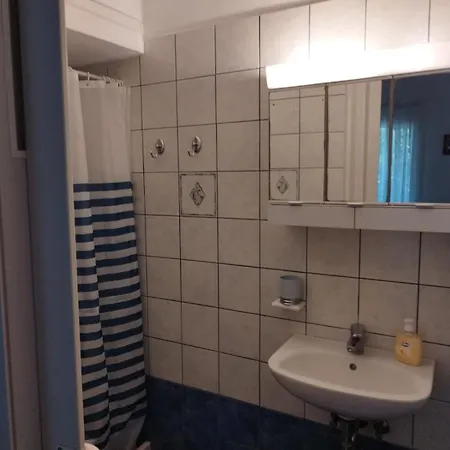 Apartment Iro's Cute House *