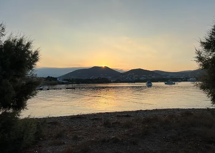 Iro's Cute House Apartman Párosz